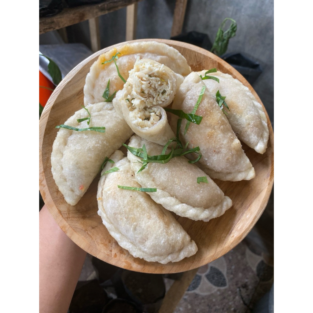 

cireng isi ayam suwir original 1 pcak isi 5 pcs