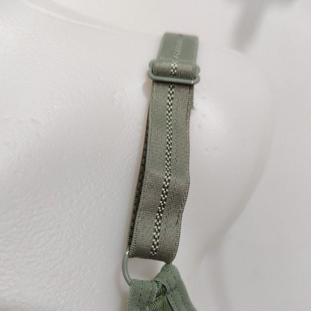 Big Promo Golden Nick Sport Bra Sk 309 Bh Busa Tipis Cup A- B, Tanpa Kawat 34-38