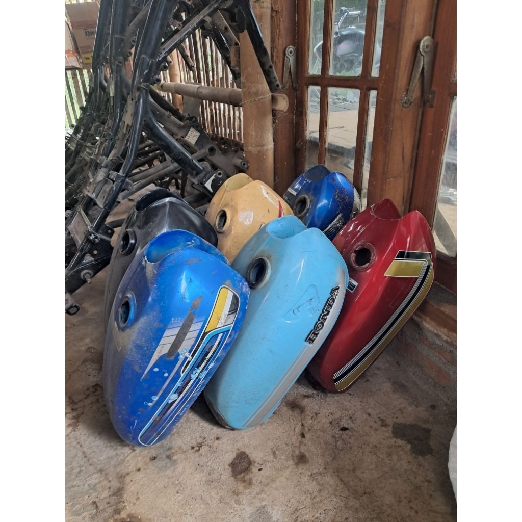 TANGKI CB MEGAPRO BAHAN RESTORASI BEKAS TAMBLAN