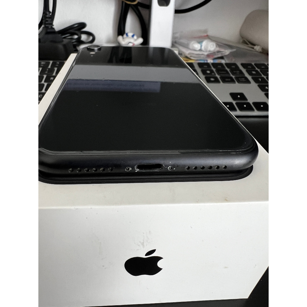 Apple iphone xr 256gb hitam bekas DUAL SIM terawat baik