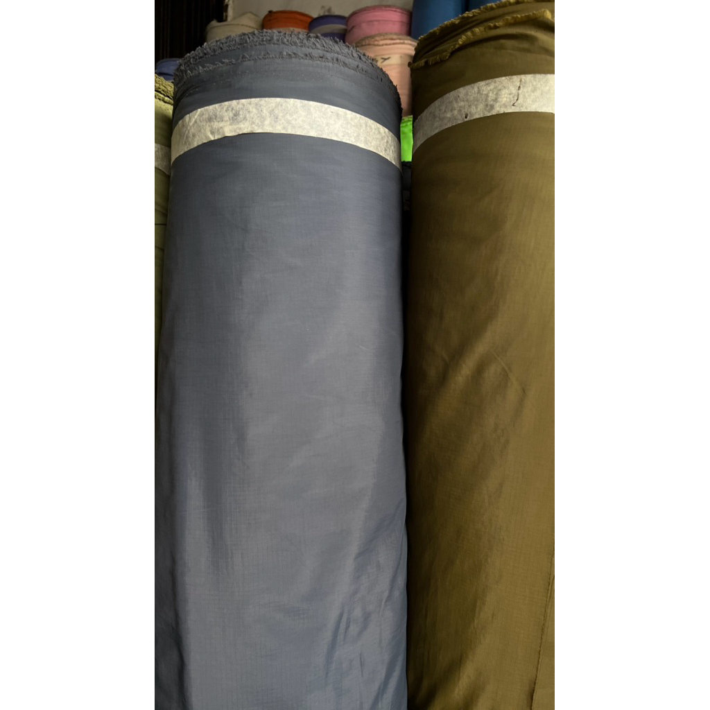 KAIN PARASUT RIPSTOP KOTAK NYERAP KERINGAT BAHAN KEMEJA