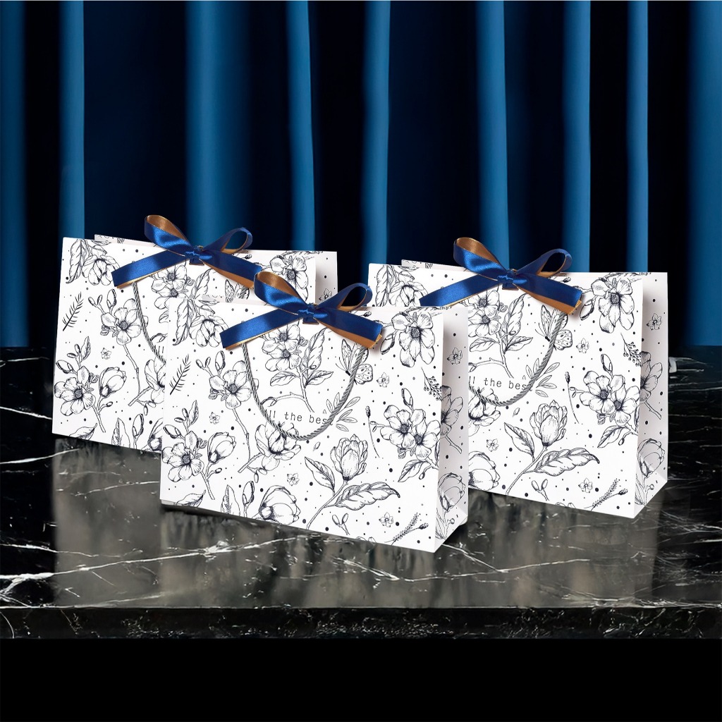 PAPER BAG MEWAH PREMIUM HITAM PUTIH FLOWER FREE PITA/ PAPERBAG KADO ULTAH HAMPERS BAG ALL THE BEST