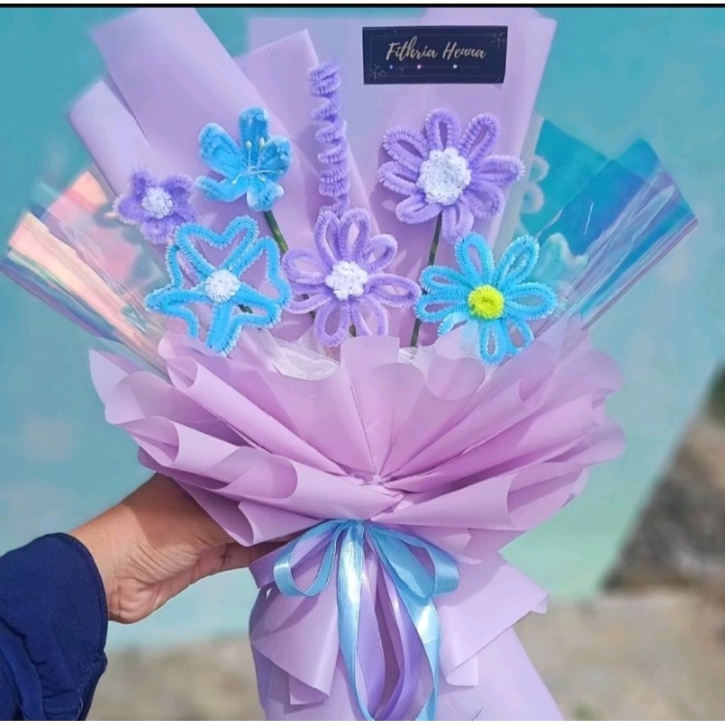 buket bunga kawat bulu/buket wisuda kawat bulu/buket kawat bulu termurah/buket bunga