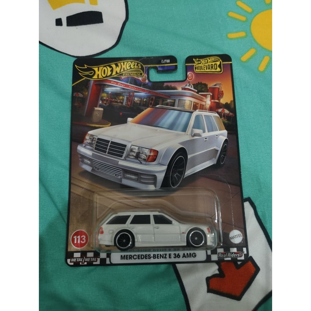 Hot Wheels Mercedes Benz E 36 AMG