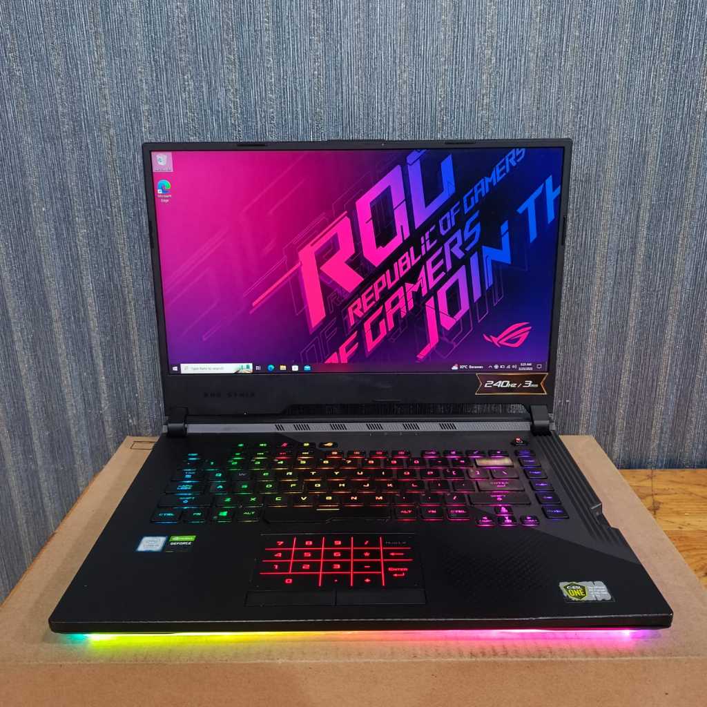 Laptop Asus ROG Strix G531GW ( Republic Of Gamers ), Core i9-9880H, 32GB/1TB, #VGA, Black