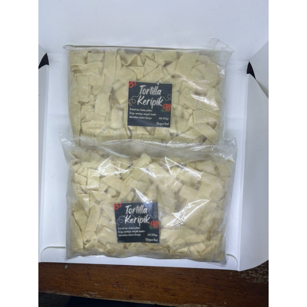

Toritilla Keripik Frozen 1000 gram/1kg Keripik Tortilla Goreng Frozen
