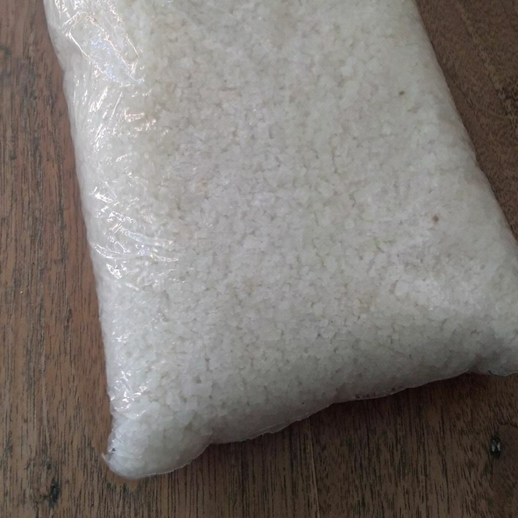 

NACL garam krosok kwalitas super 1kg