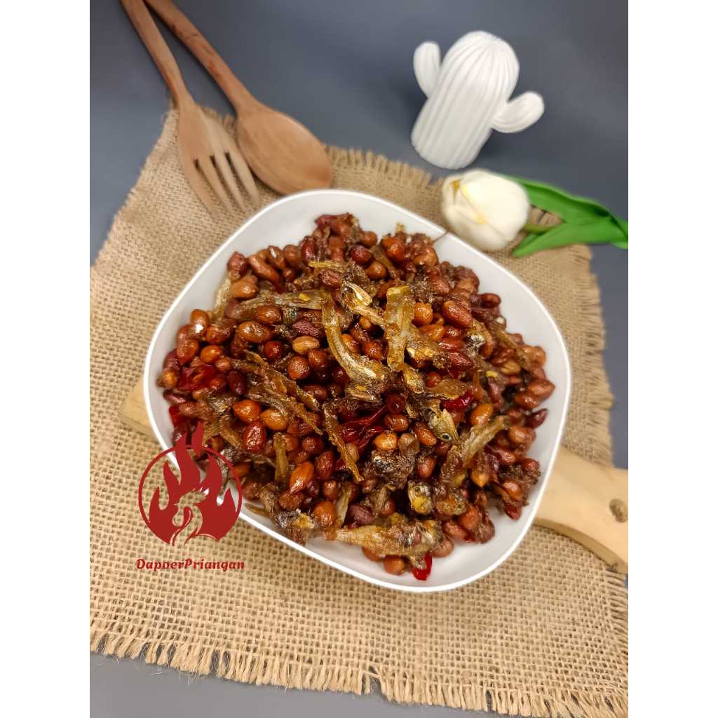 

teri kacang balado manis asam gurih sukri teri suuk makanan kering siap saji