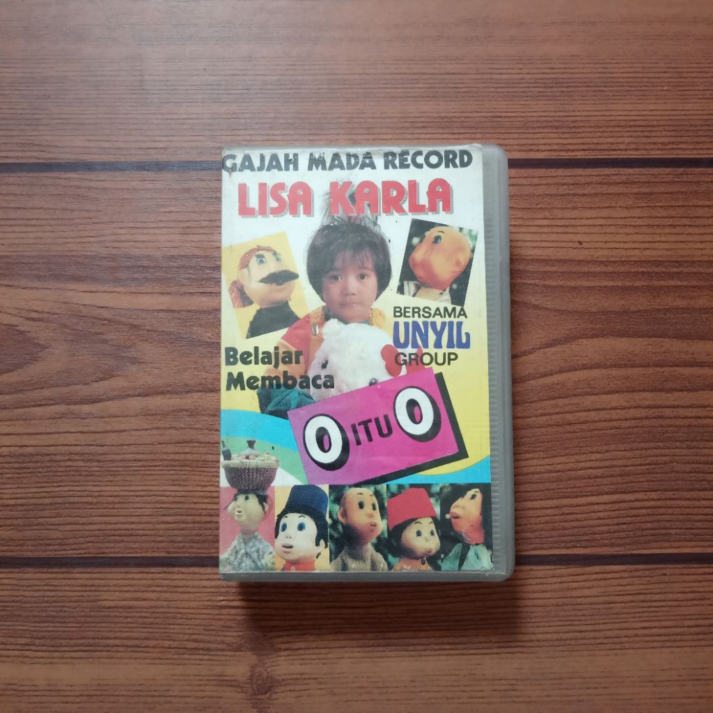 Kaset LISA KARLA O itu O bersama unyil grup