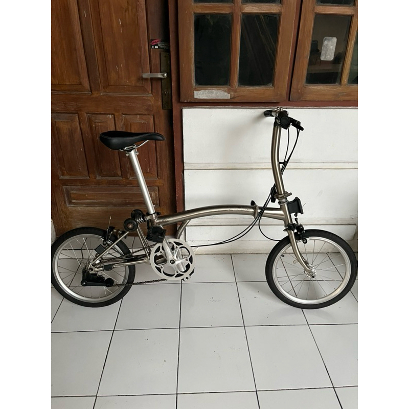 sepeda lipat 3sixty electric crome
