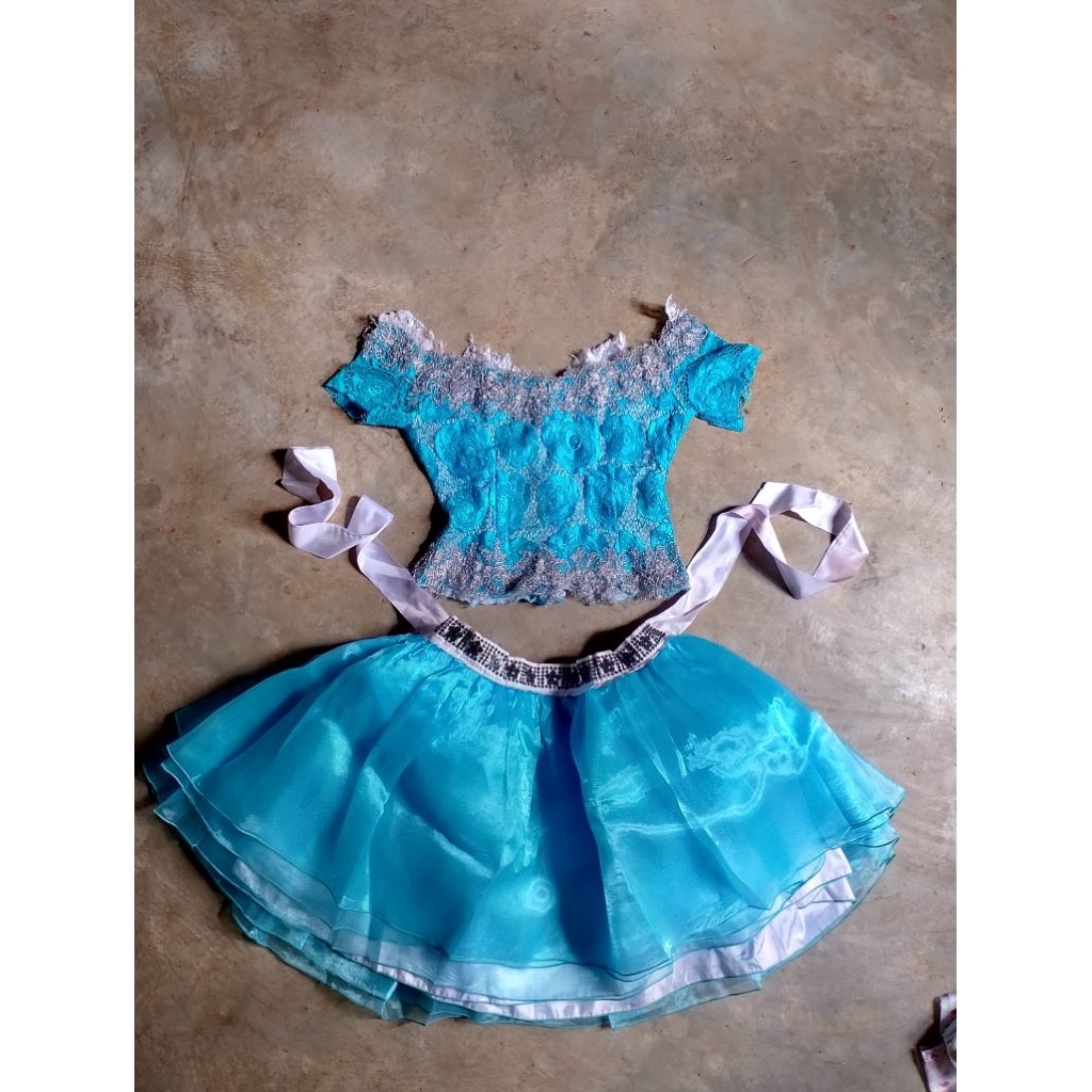Preloved Gaun Biru Muda Setelan