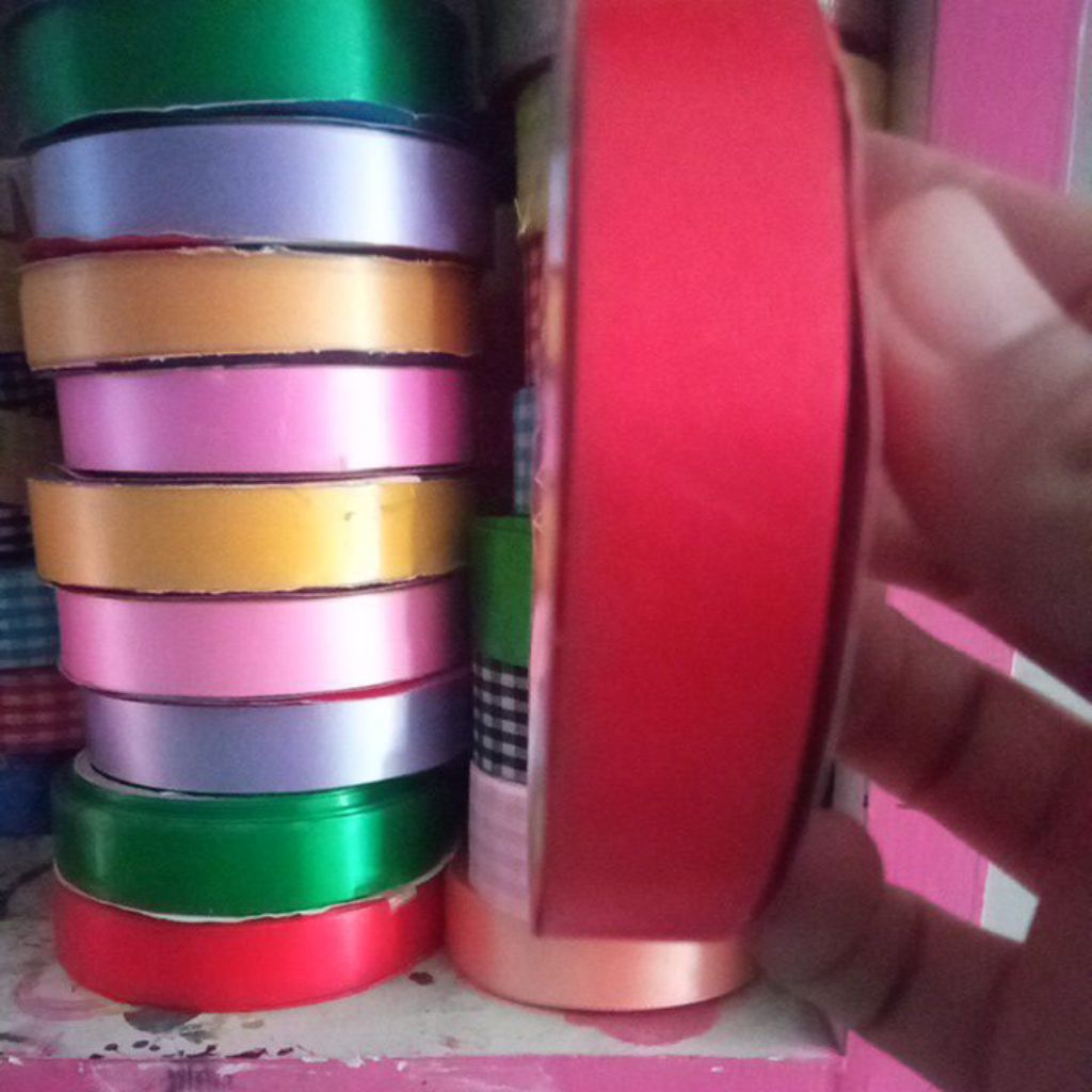 

PITA JEPANG LEBAR 2 CM / PITA KADO PITA JEPANG PLASTIK