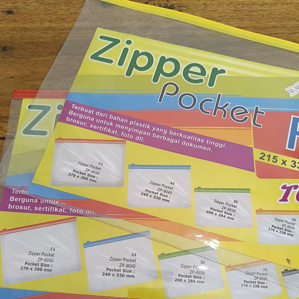

ZIPPER POCKET F4