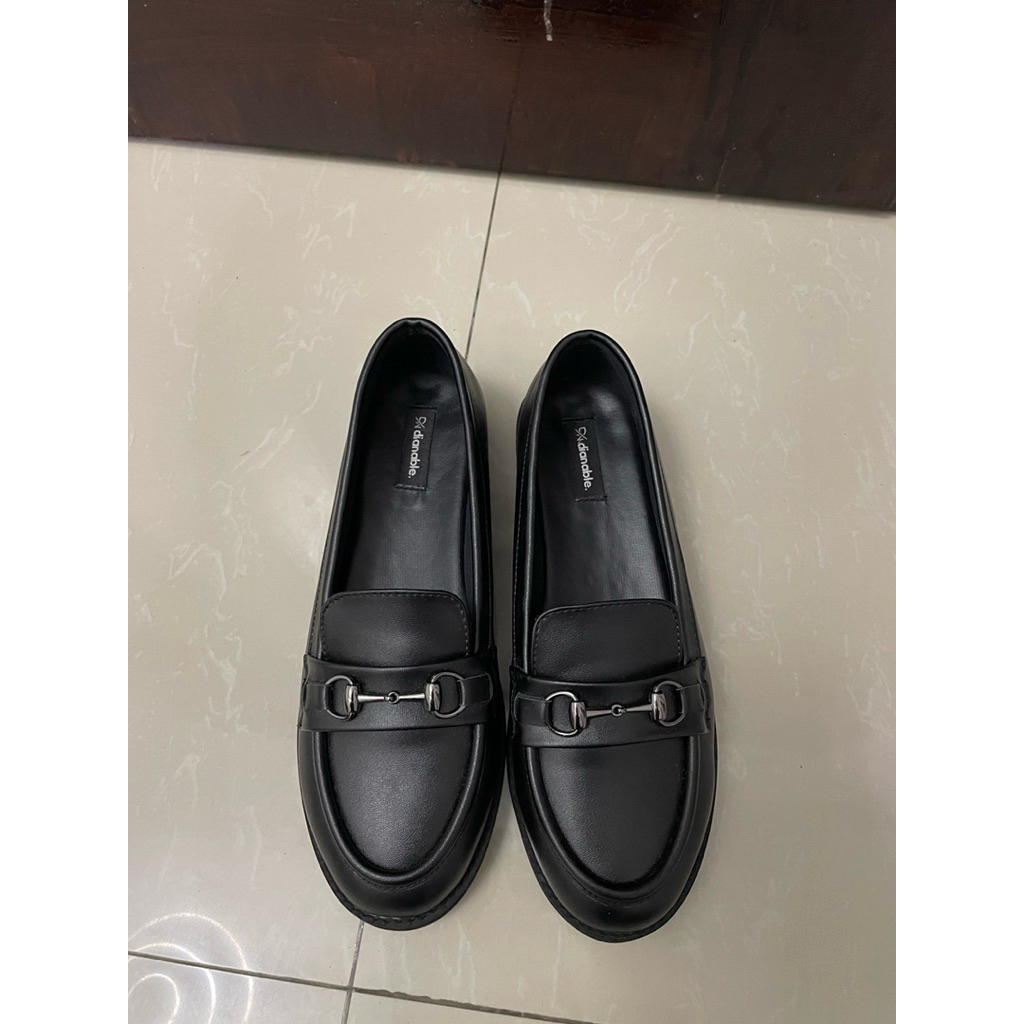 sepatu docmart dianable