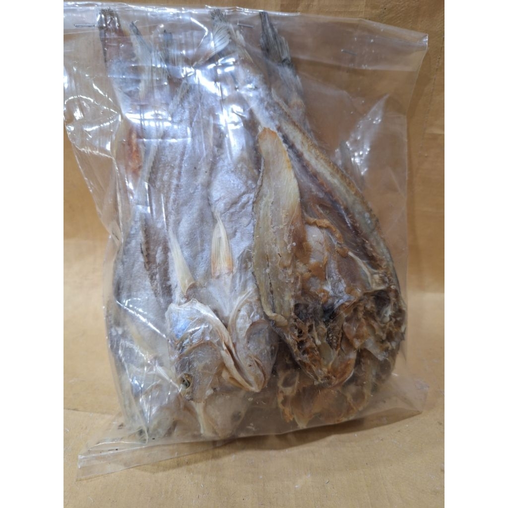 

Ikan asin samge belah 500 gr