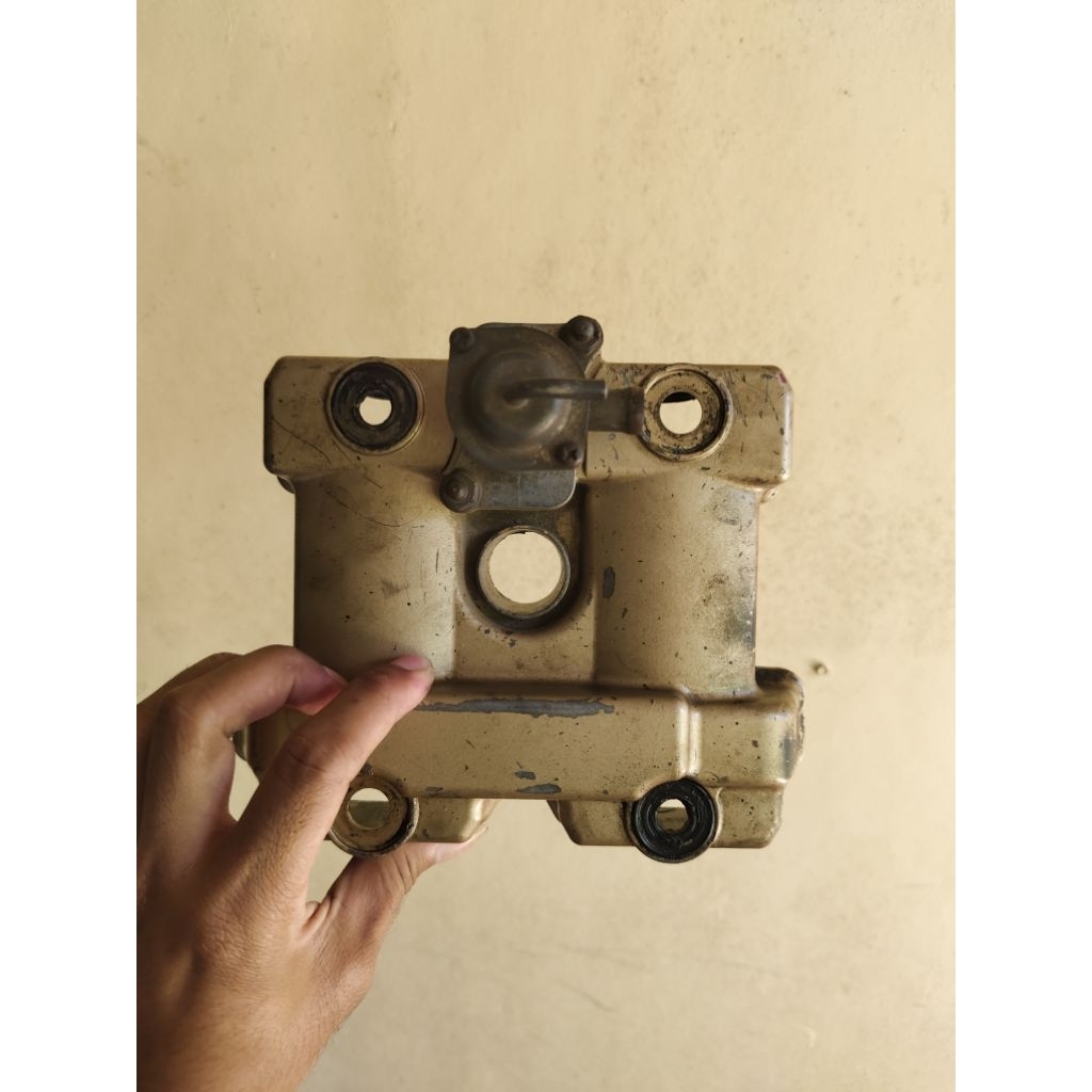 tutup blok head suzuki satria fu 150 ori copotan