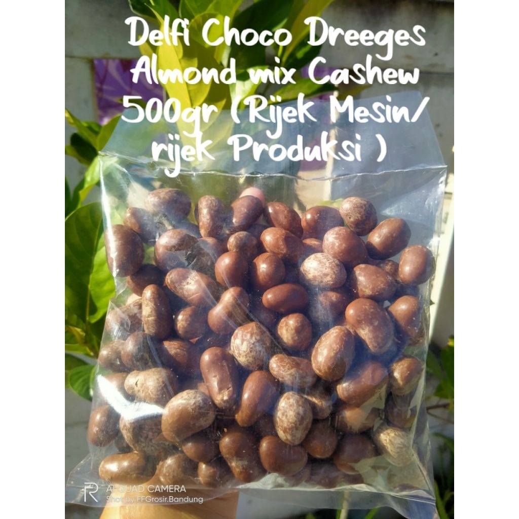 

Delfi Choco Dreges 500gr Almond mix Cashew Rijek Mesin/Rijek Produksi