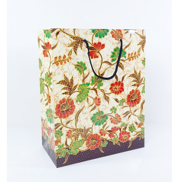 

Paperbag Premium Glossy Batik Sekar Warno uk 26,5 x 13,5 x 33 cm