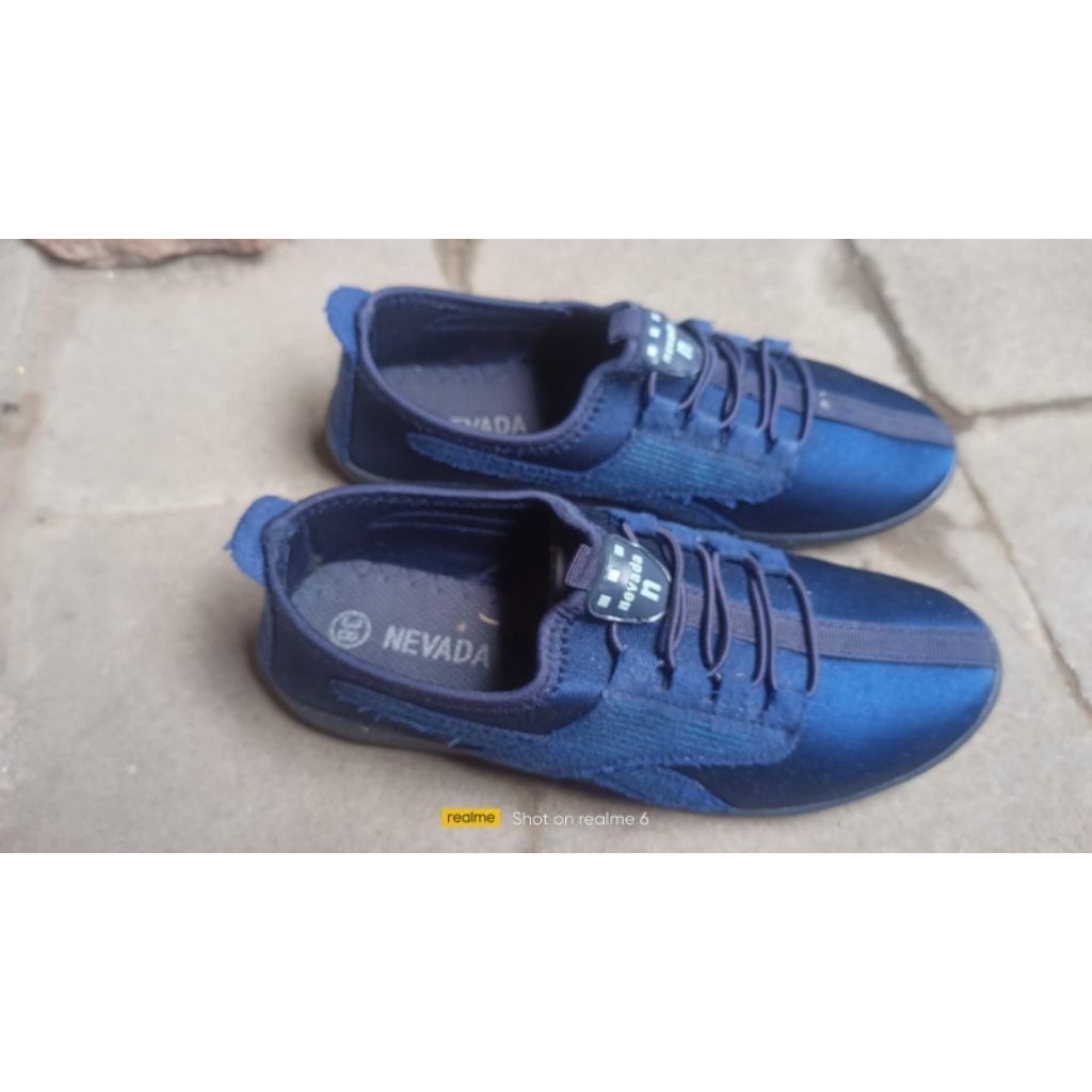 sepatu cewek slip on Nevada 38 second