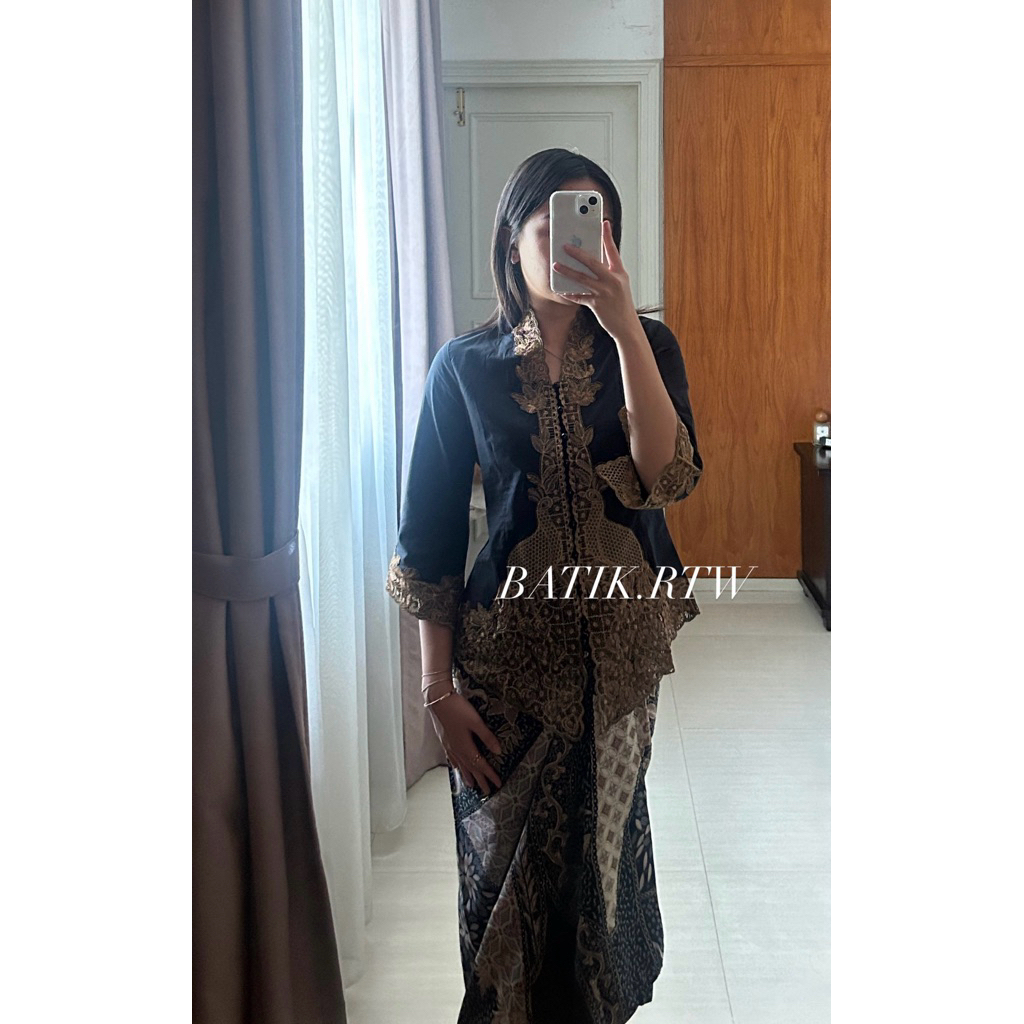 Seva Kebaya Encim 7/8 Modern Graduation Hijab Friendly (KEBAYA SAJA)
