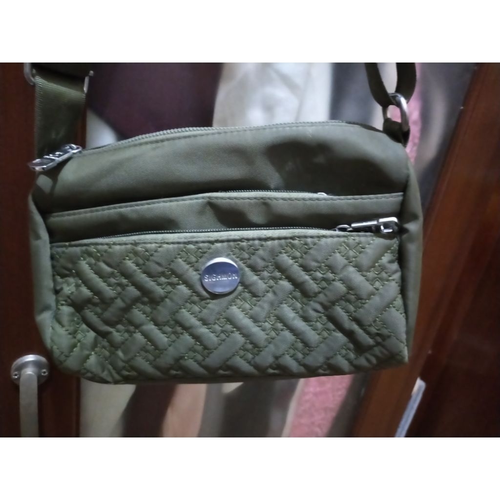 Tas slingbag warna hijau army