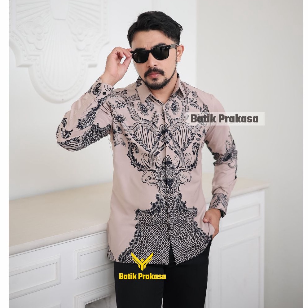 Kemeja Batik Prakasa Motif Bara Slimfit Lengan Panjang Batik Solo KODE Y7K8