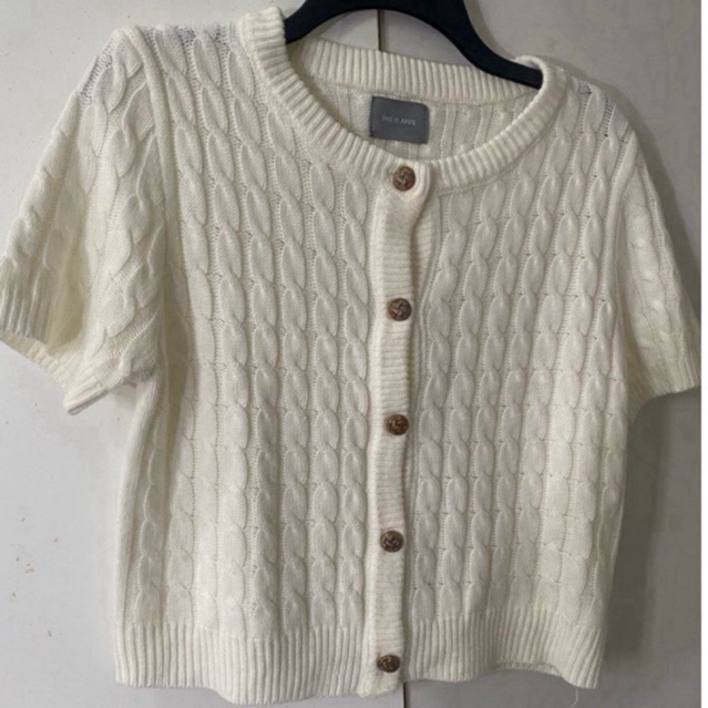 preloved this is april x enzy estoria knit top cardigan putih elegan