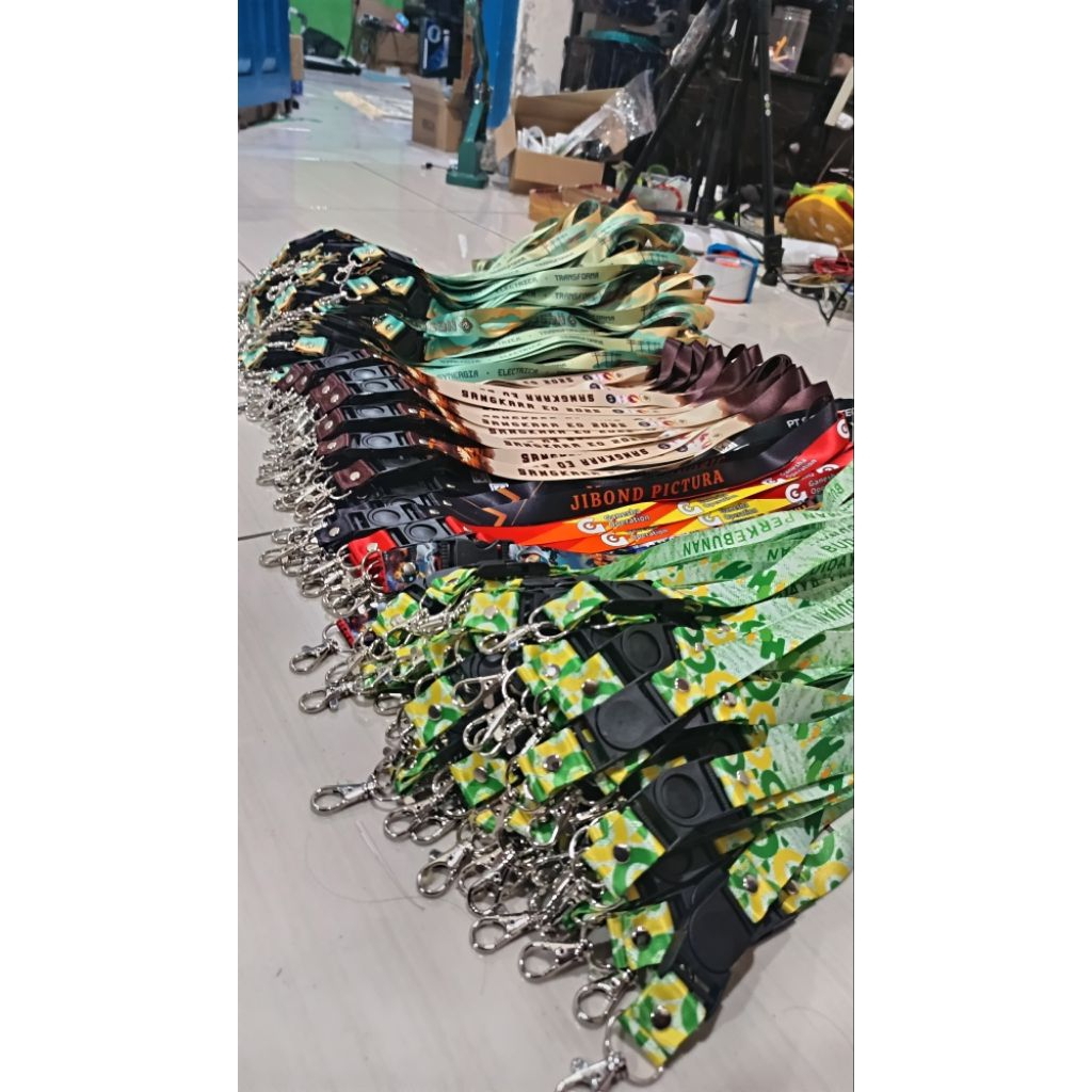 

lanyard ukuran 2cm