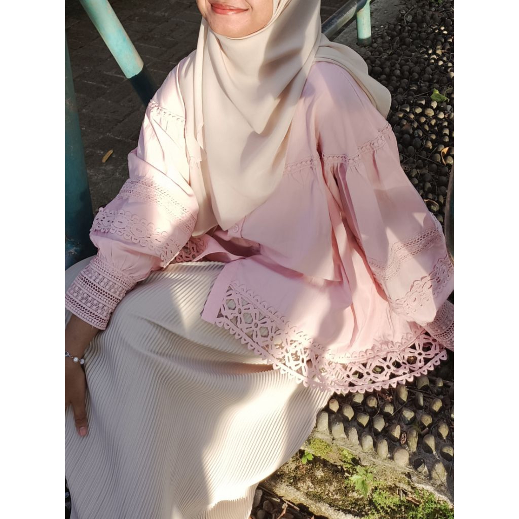 CLARA SHIRT - Kemeja Katun Wanita | Blouse Wanita | Kemeja Katun Bolong