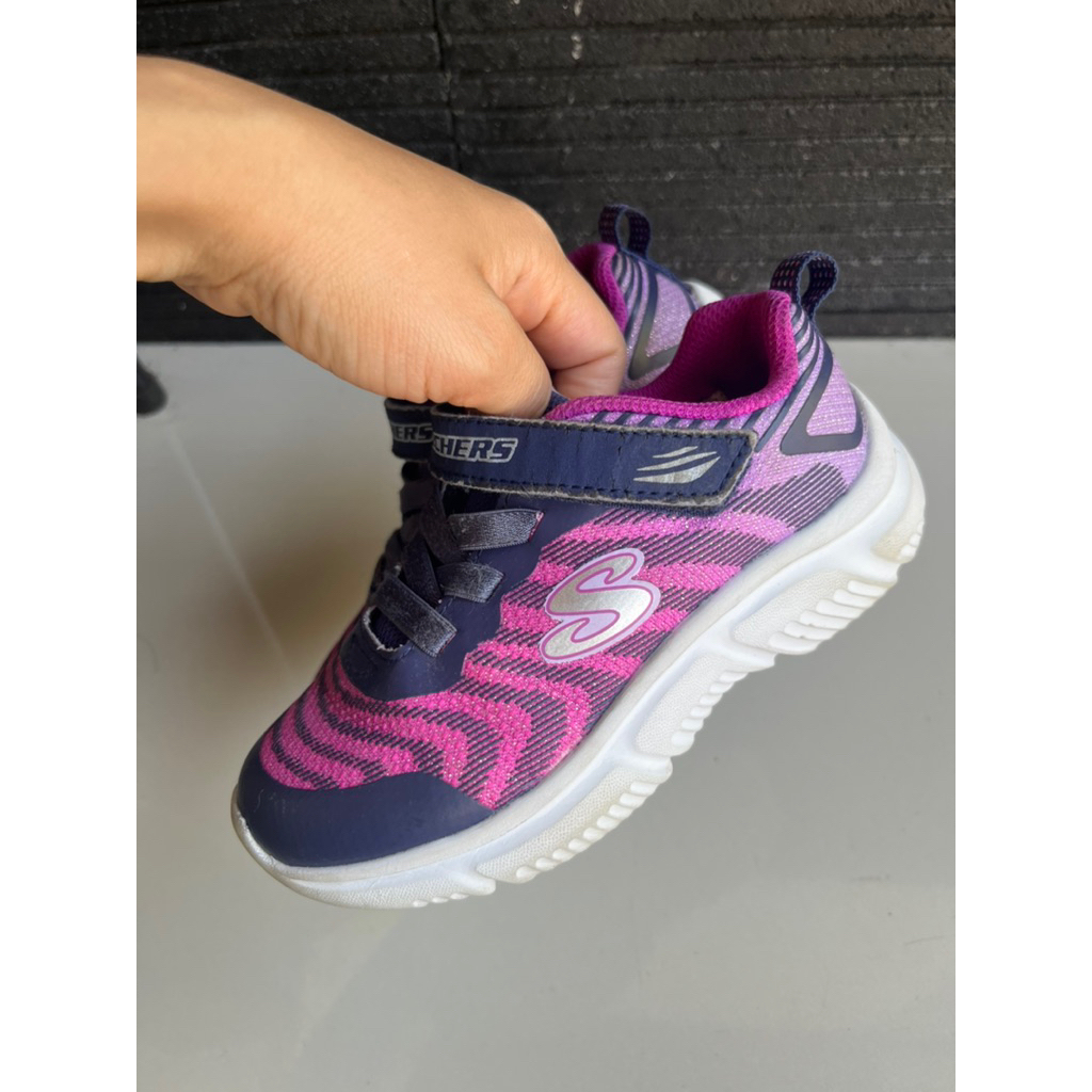 SKECHERS GO RUN 650 FIERCE FLASH KIDS ORIGINAL