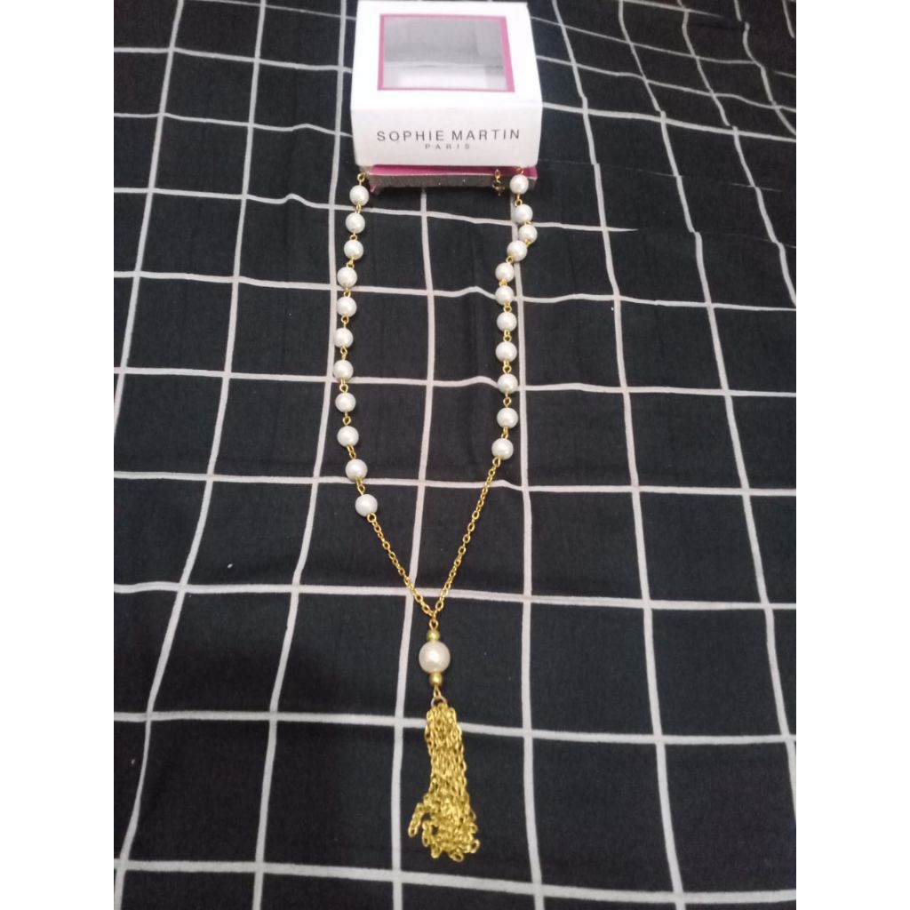 Kalung Sophie Martin