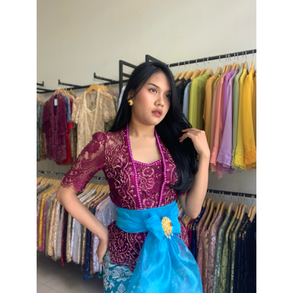 Kebaya Simona payet lengan pendek