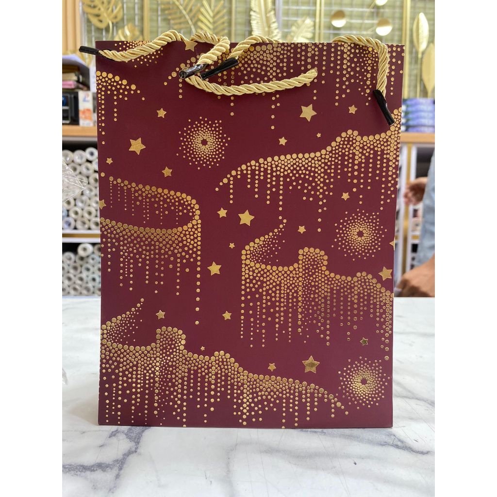 

Paper Bag Mewah Untuk Kado Godie Bag Souvenir Motif Abstrak Ukuran M (10cm x 18cm x 23cm)
