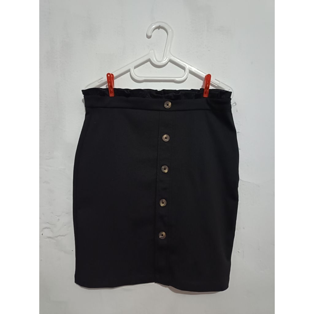 Colorbox Rok Pendek Span Midi Pencil Skirt Kantoran Warna Hitam Ukuran L