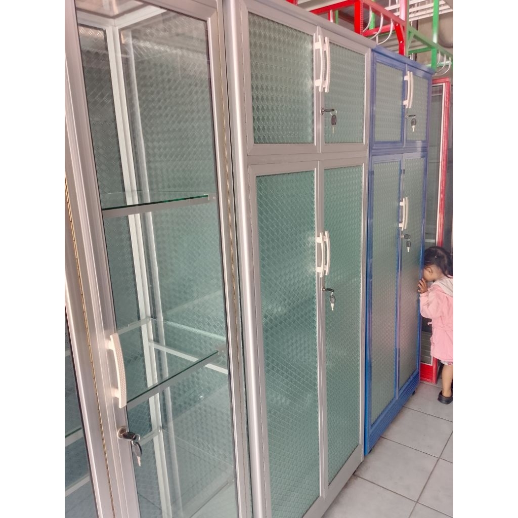 Lemari Piring 2 Pintu + Roda