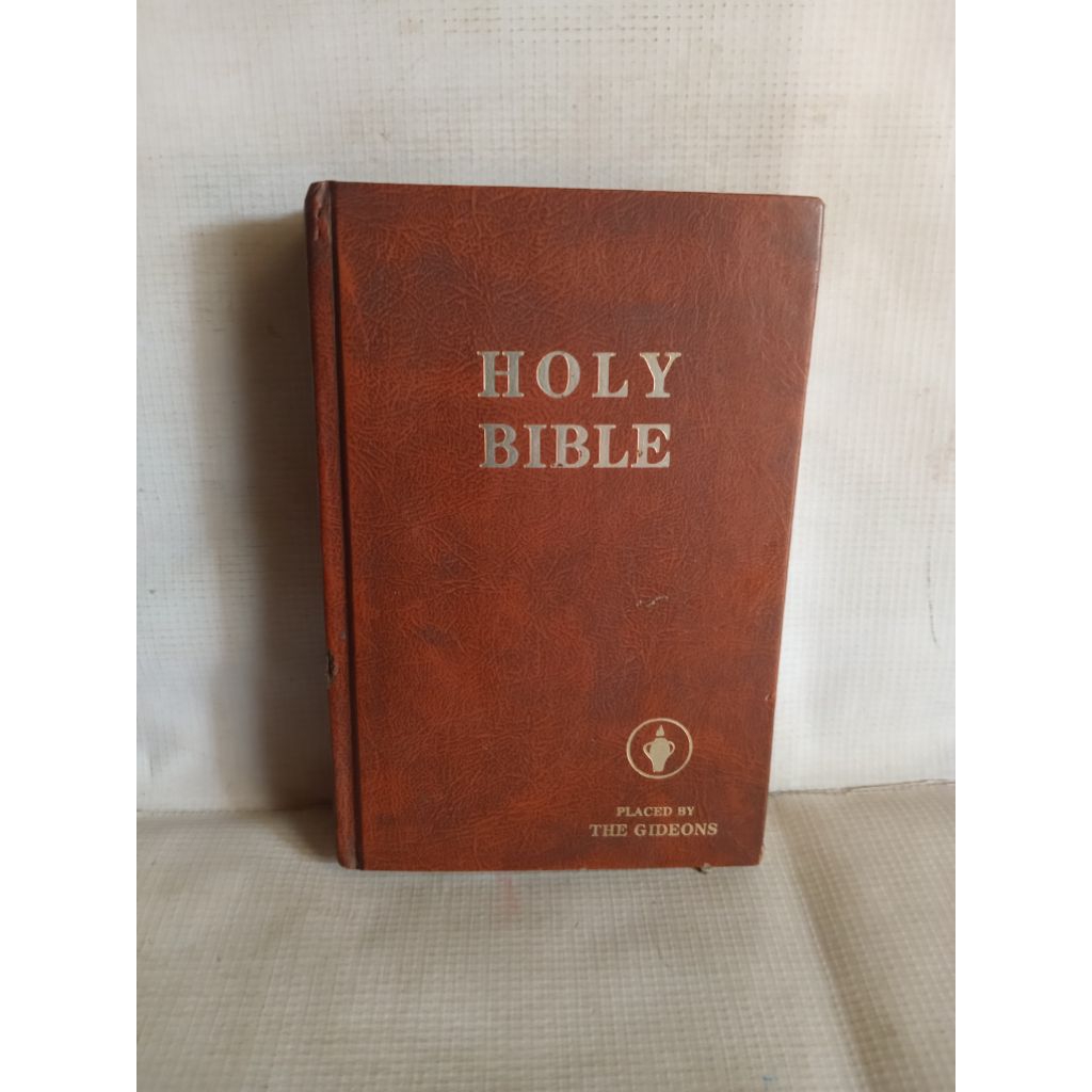 HOLY BIBLE PLACED BY THE GIDEONS