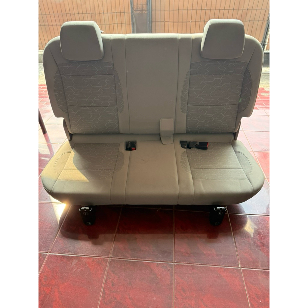 jok belakang wuling confero