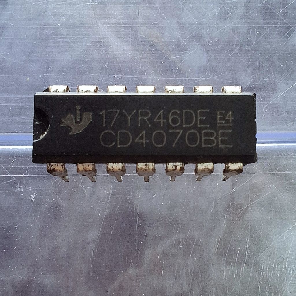 IC CD4070 CD 4070 CD4070BE