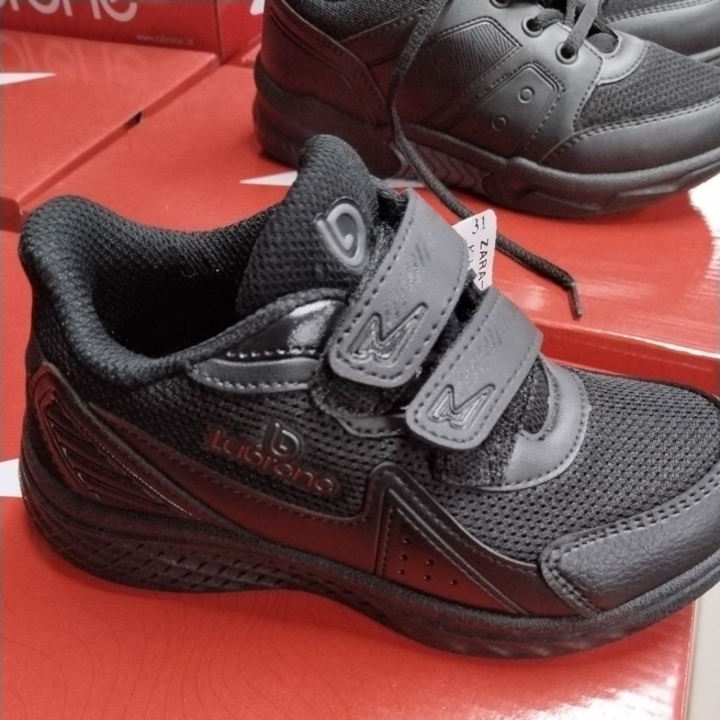 SEPATU SEKOLAH LUBRENE