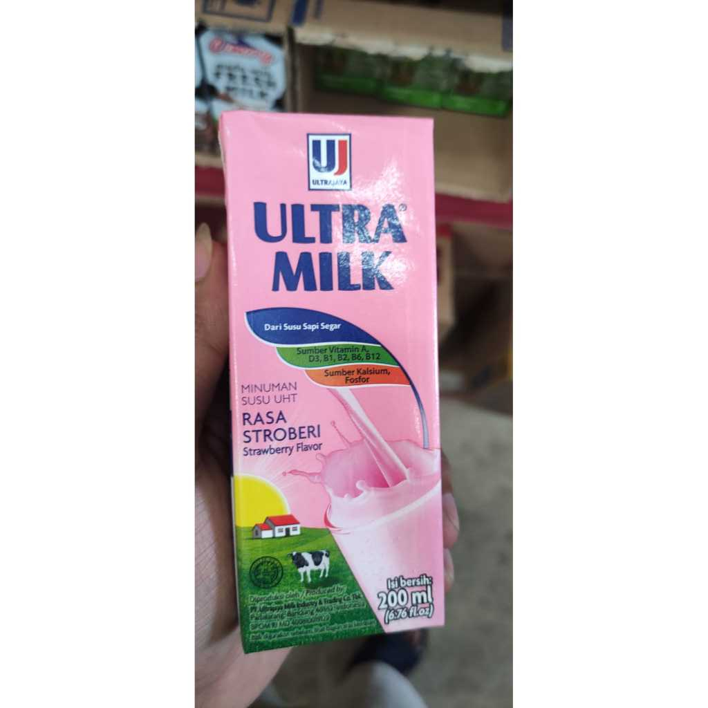

Ultra Milk Stroberi 200ml - Susu Ultra Milk Stroberi 200ml