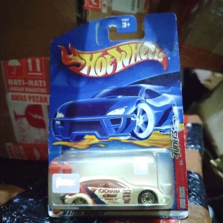Hot Wheels Tuners Ford Focus Yokohama Elbach diecast