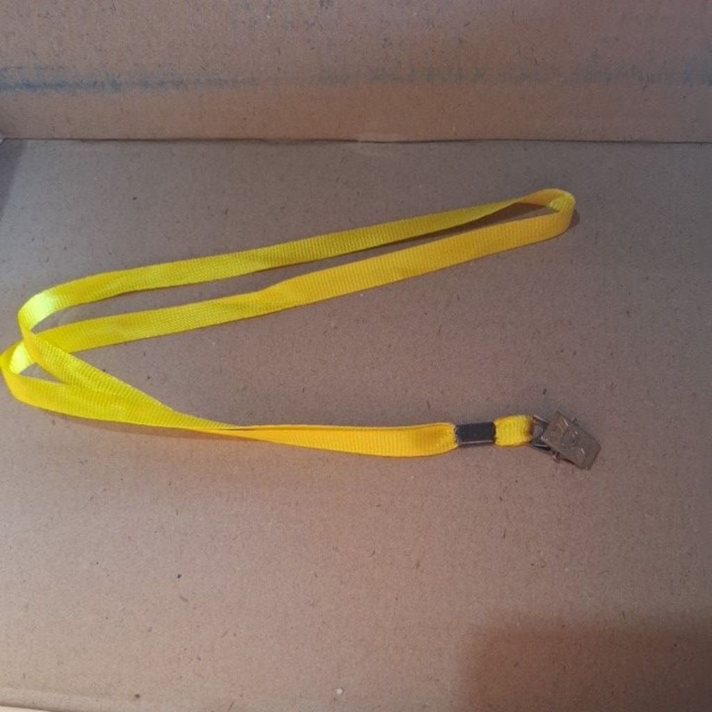 

(pcs)tali id card ujung bentuk besi lebar tali 0.7cm