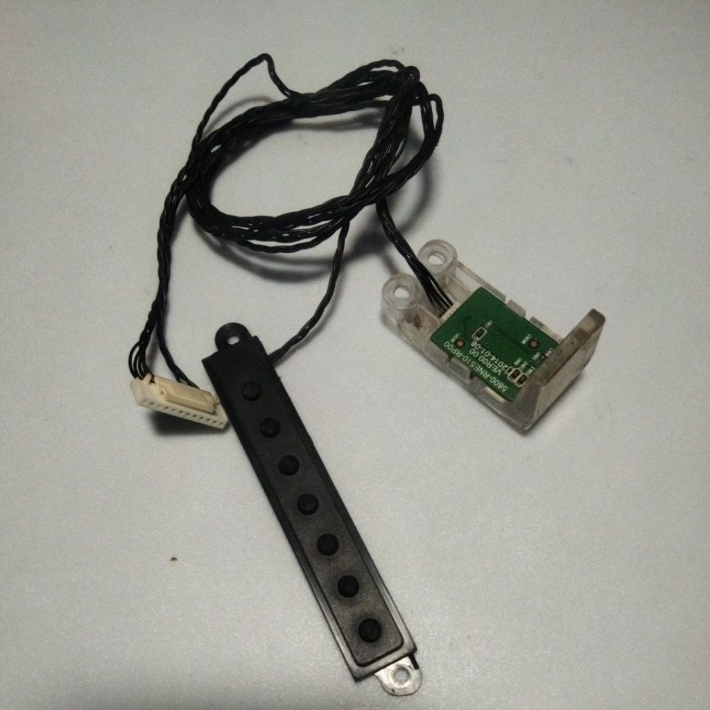 Tombol + sensor IR tv led coocaa type 50E360