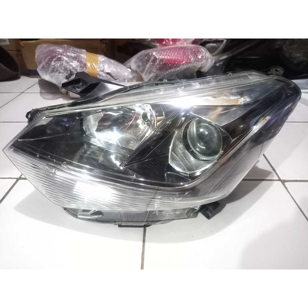 Headlamp Toyota AGYA 2017 -2021 Kiri