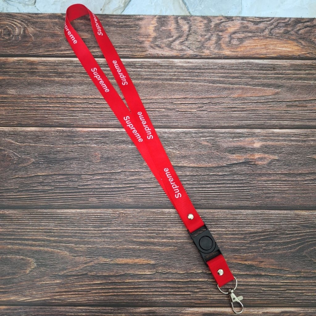 

TALI LANYARD SUPREME + 3 ORING VAPE sama KLIP HP (satuan) | READY STOK | BISA BUAT GANTUNGAN KUNCI, MOTOR, HP, VAPE