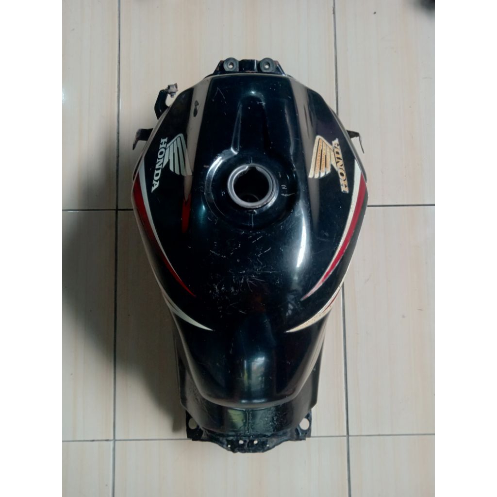 Tangki ori CB150R copotan