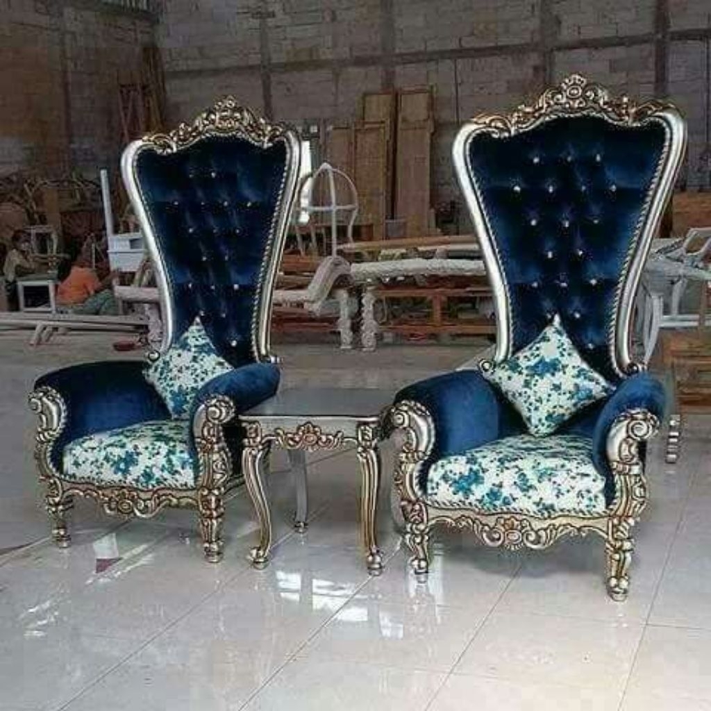 kursi model sarini/Raja Ratu 2kursi+ meja+bantal