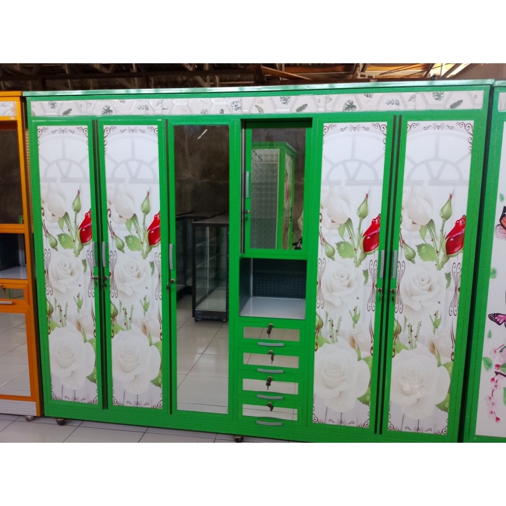 Lemari Stenlis 6 Pintu + Roda