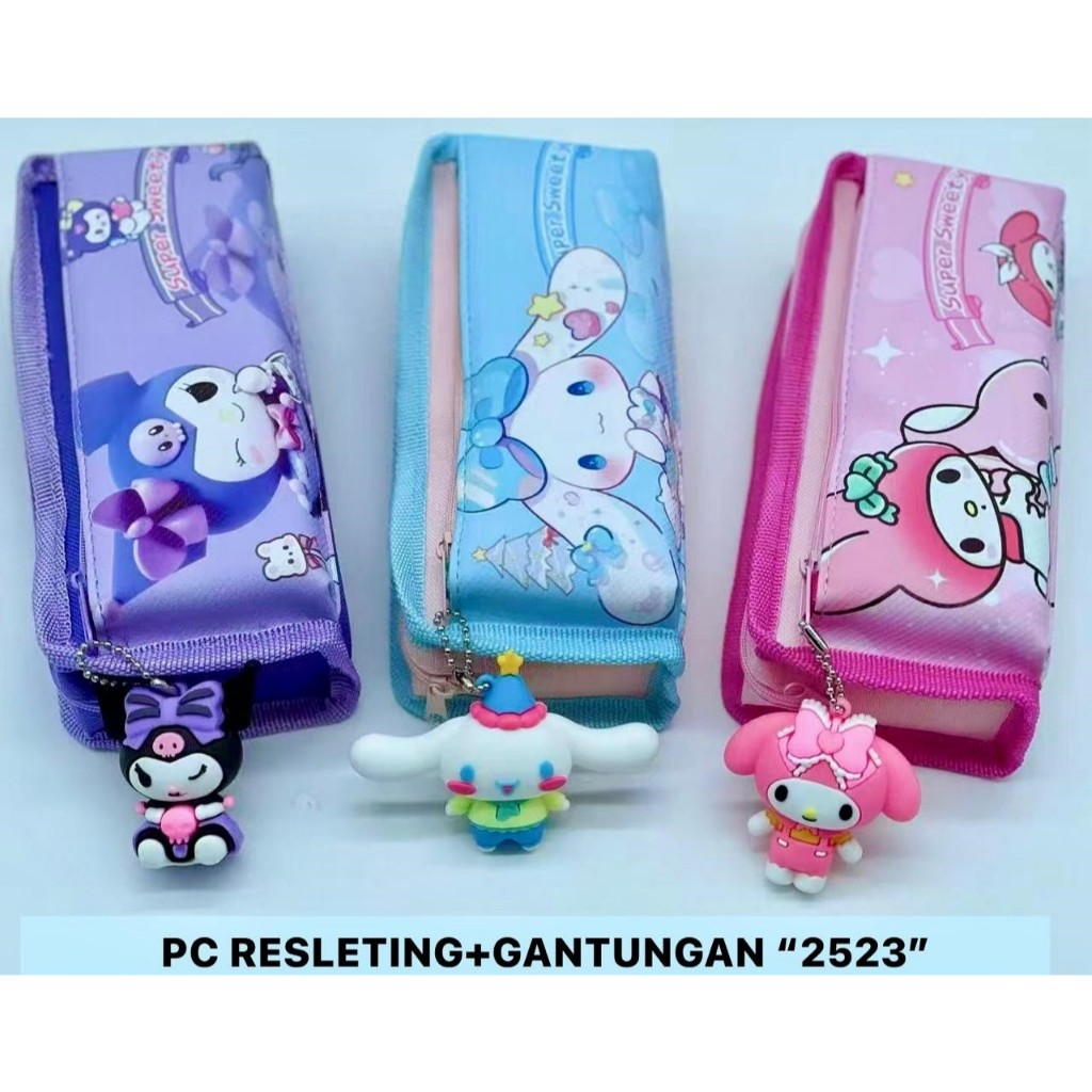 

[ PCS ] Kotak Pensil Kain Sanrio Resleting + gantungan / Tepak Kain Sanrio Fancy 2523