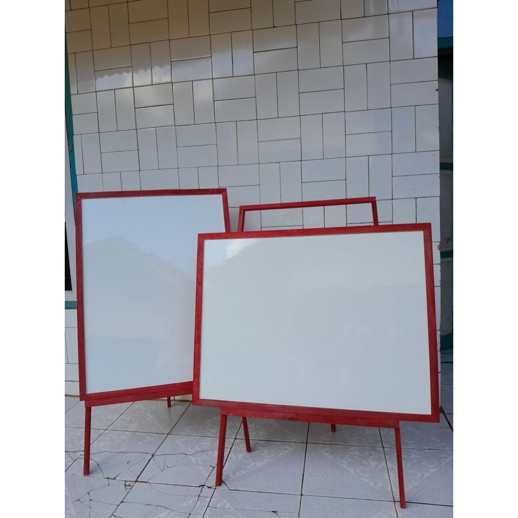 

1 Set Papan Tulis Anak White Board Ukuran 60x80cm Free Spidol + Penghapus
